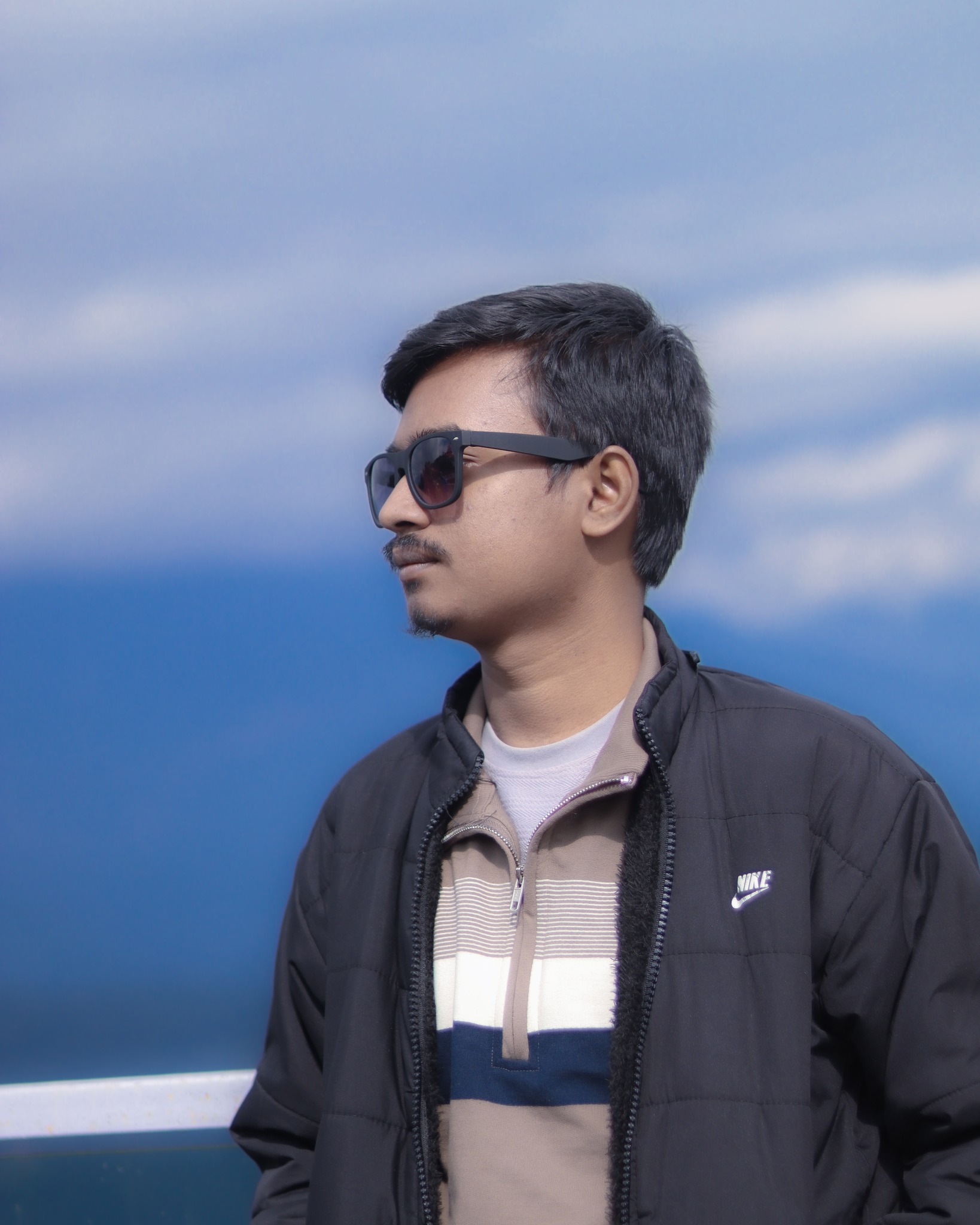 Snow-dusted trail overlooking Manali valley